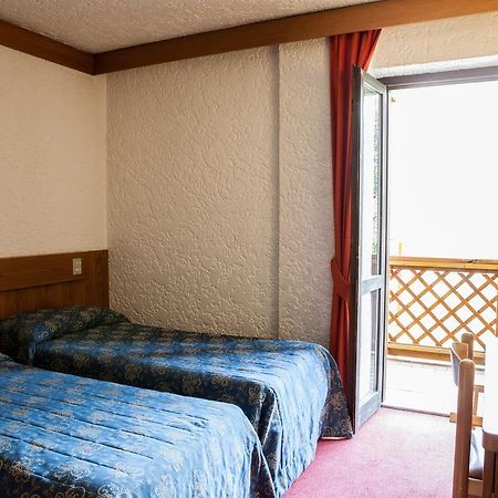 מדונה די קמפיליו Hotel Il Catturanino מראה חיצוני תמונה