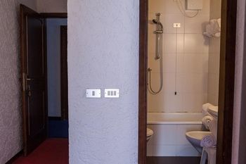 מדונה די קמפיליו Hotel Il Catturanino מראה חיצוני תמונה